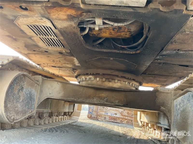 CAT 320D Tracked Excavator Гусеничні екскаватори