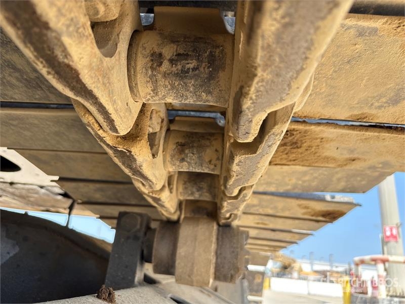 CAT 320D Tracked Excavator حفارات زحافة