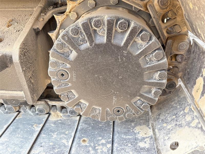CAT 320D Tracked Excavator حفارات زحافة
