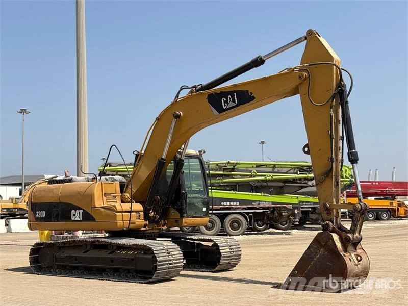 CAT 320D Tracked Excavator حفارات زحافة