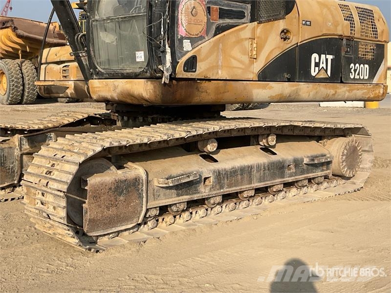 CAT 320D Tracked Excavator Гусеничні екскаватори