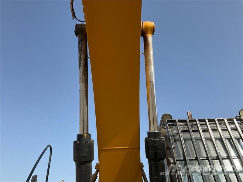 CAT 320D Tracked Excavator حفارات زحافة