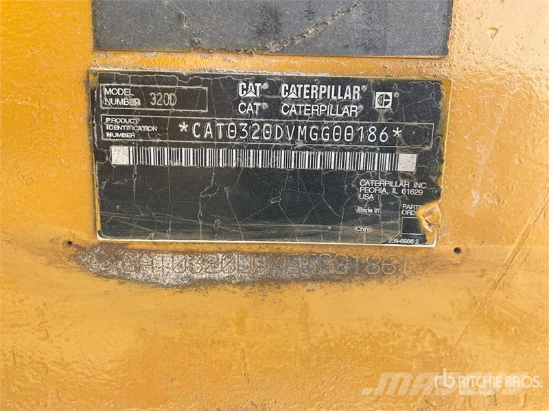 CAT 320D Tracked Excavator حفارات زحافة
