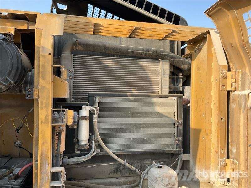 CAT 320D Tracked Excavator Гусеничні екскаватори