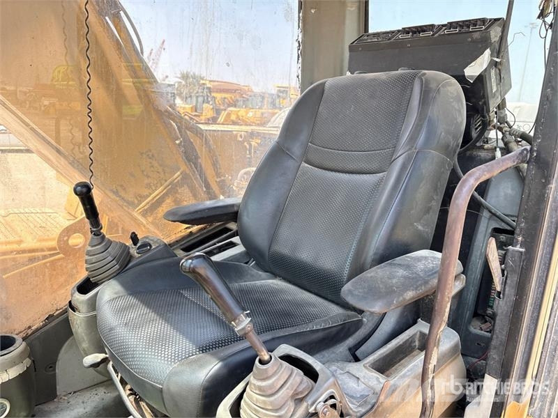 CAT 320D Tracked Excavator Raupenbagger