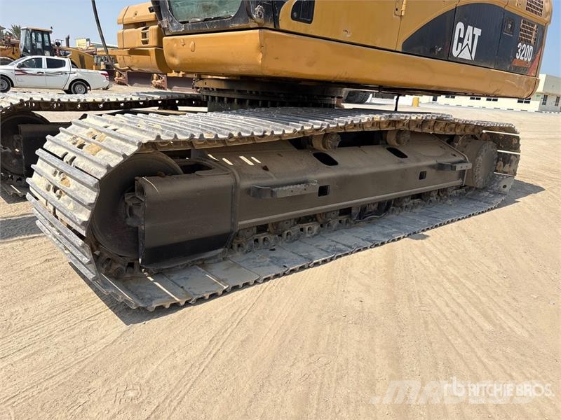 CAT 320D Tracked Excavator Raupenbagger