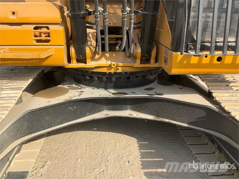 CAT 320D Tracked Excavator حفارات زحافة