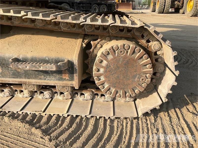 CAT 320D Tracked Excavator Гусеничні екскаватори