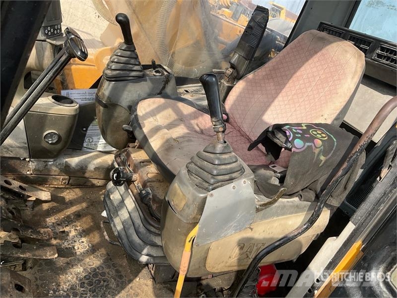 CAT 320D Tracked Excavator حفارات زحافة