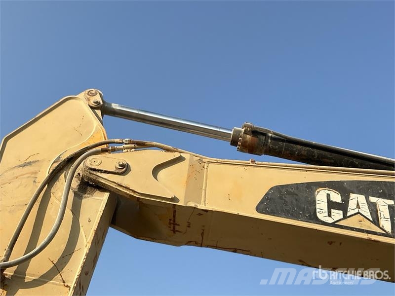 CAT 320D Tracked Excavator Гусеничні екскаватори