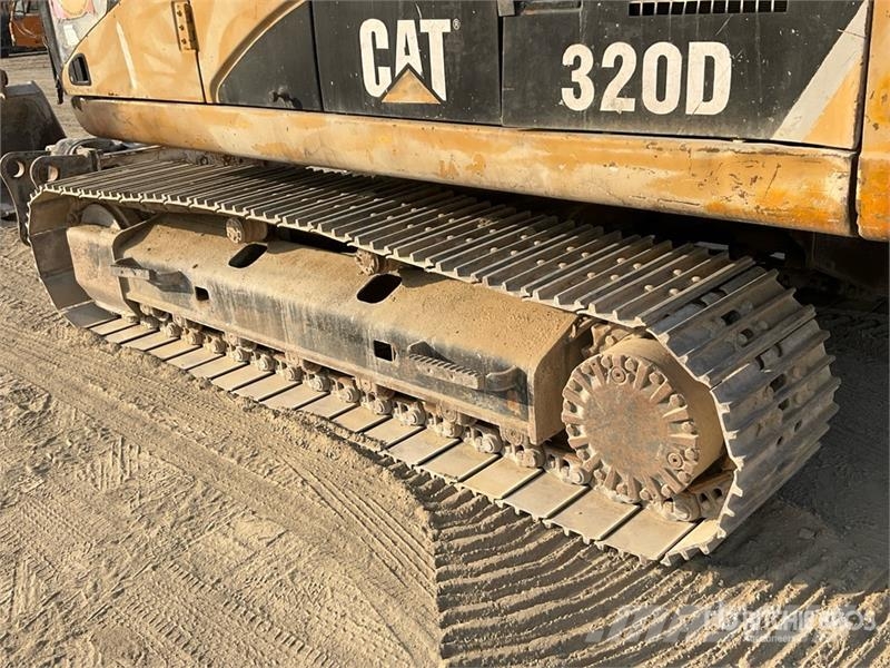 CAT 320D Tracked Excavator Гусеничні екскаватори