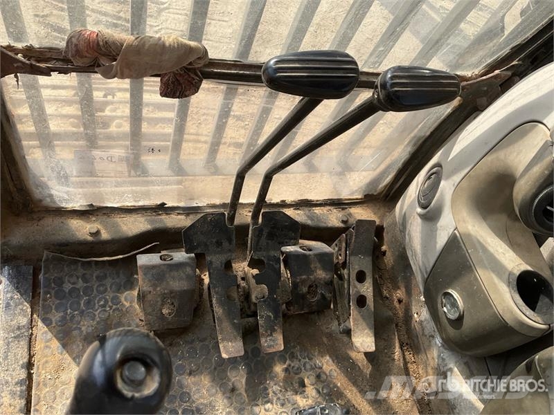 CAT 320D Tracked Excavator حفارات زحافة