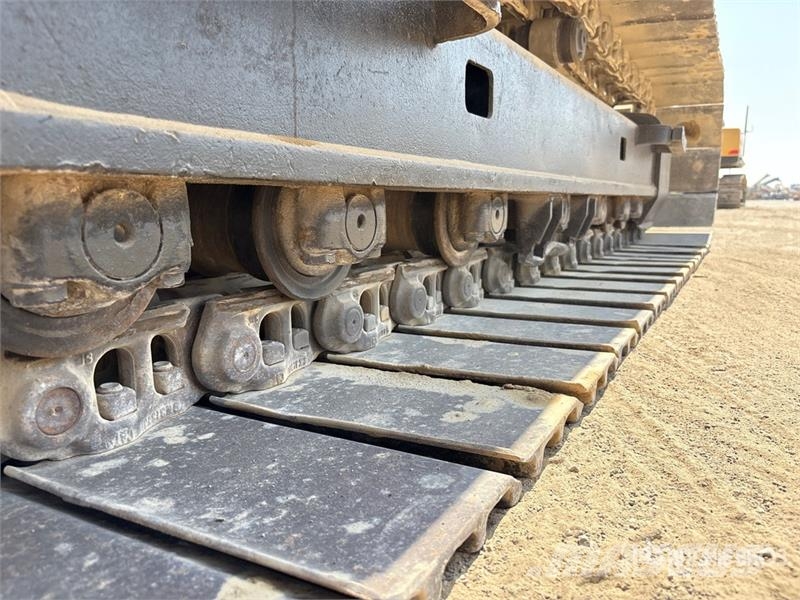 CAT 320D Tracked Excavator حفارات زحافة