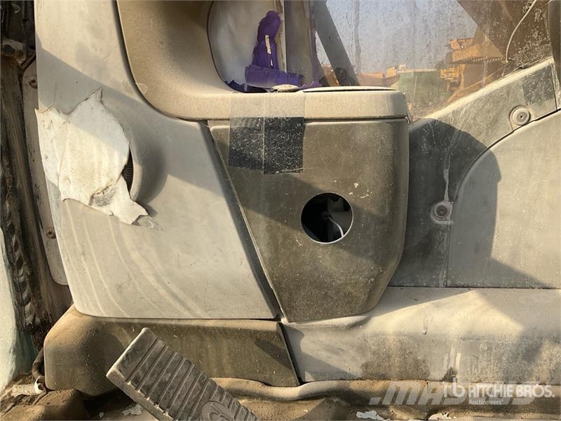 CAT 320D Tracked Excavator Гусеничні екскаватори