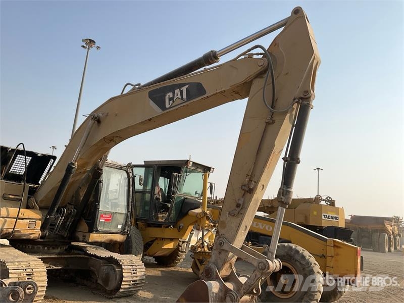 CAT 320D Tracked Excavator Raupenbagger