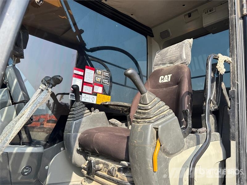 CAT 320D Tracked Excavator Crawler excavators