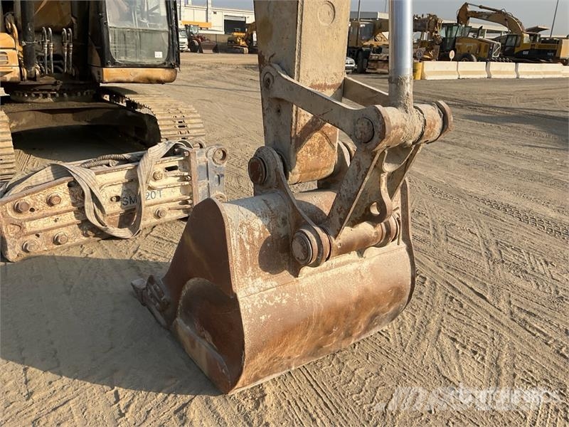 CAT 320D Tracked Excavator Гусеничні екскаватори