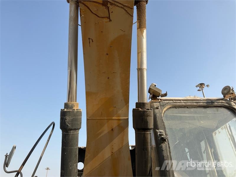CAT 320D Tracked Excavator Raupenbagger