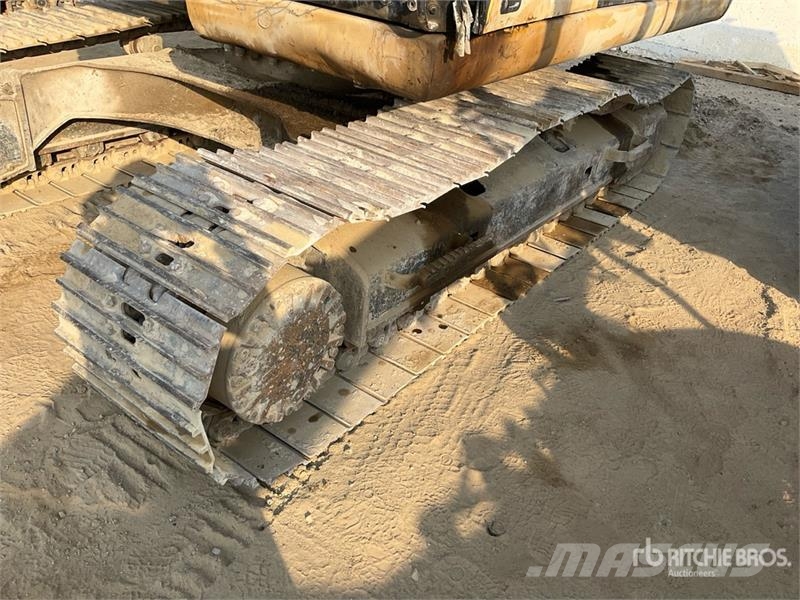 CAT 320D Tracked Excavator Raupenbagger