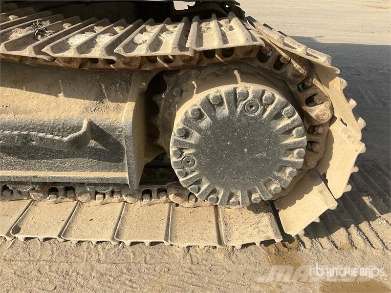 CAT 320D Tracked Excavator حفارات زحافة