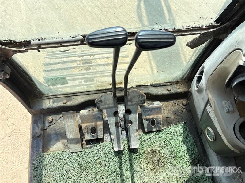 CAT 320D Tracked Excavator حفارات زحافة