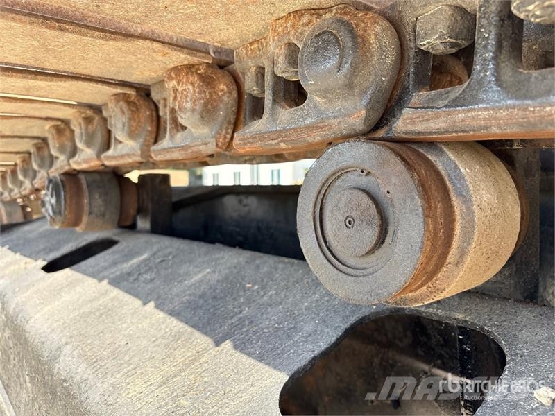 CAT 320D2 Tracked Excavator حفارات زحافة