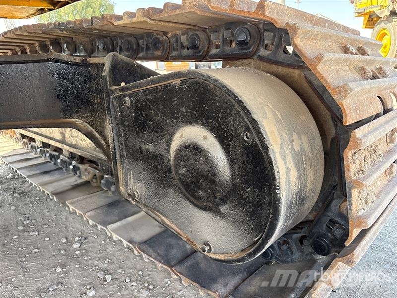 CAT 320D2 Tracked Excavator حفارات زحافة