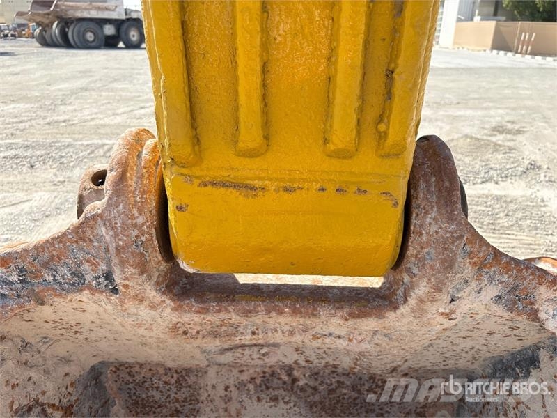 CAT 320D2 Tracked Excavator حفارات زحافة