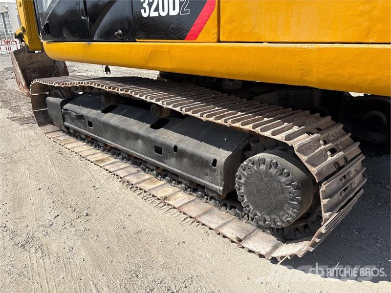 CAT 320D2 Tracked Excavator حفارات زحافة