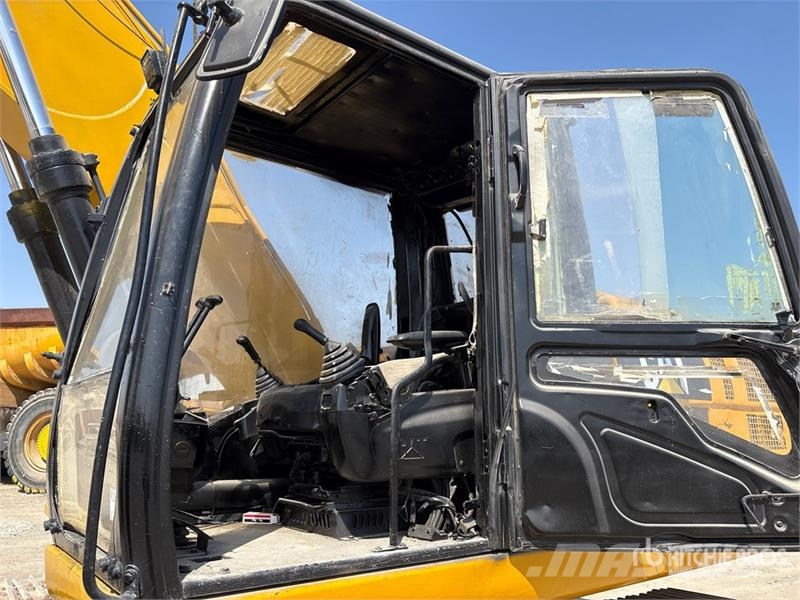 CAT 320D2 Tracked Excavator حفارات زحافة