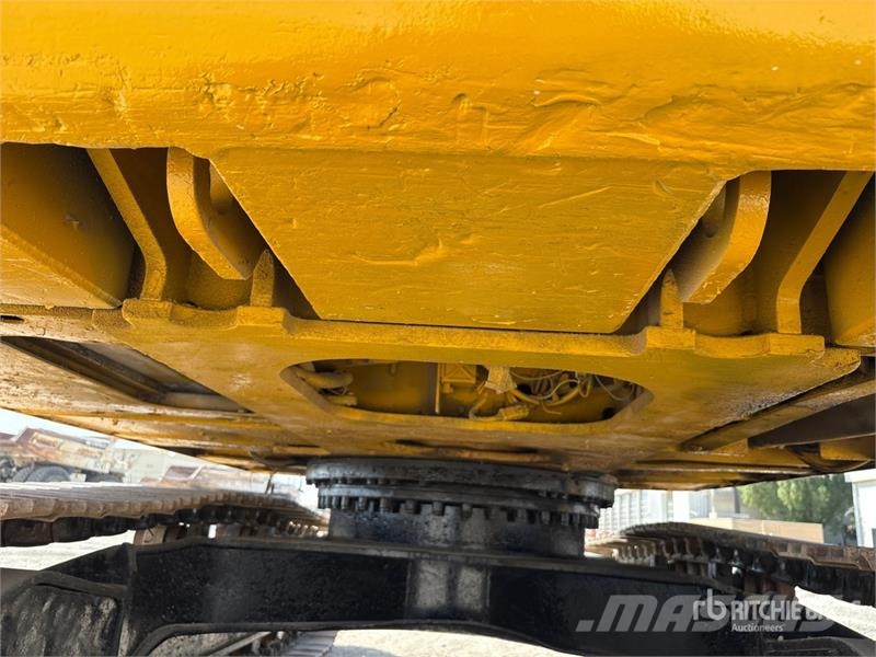 CAT 320D2 Tracked Excavator حفارات زحافة