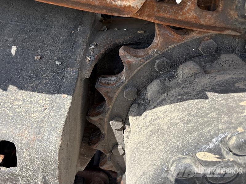 CAT 320D2 Tracked Excavator حفارات زحافة