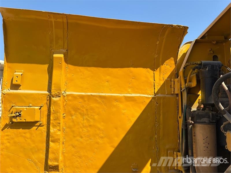 CAT 320D2 Tracked Excavator حفارات زحافة