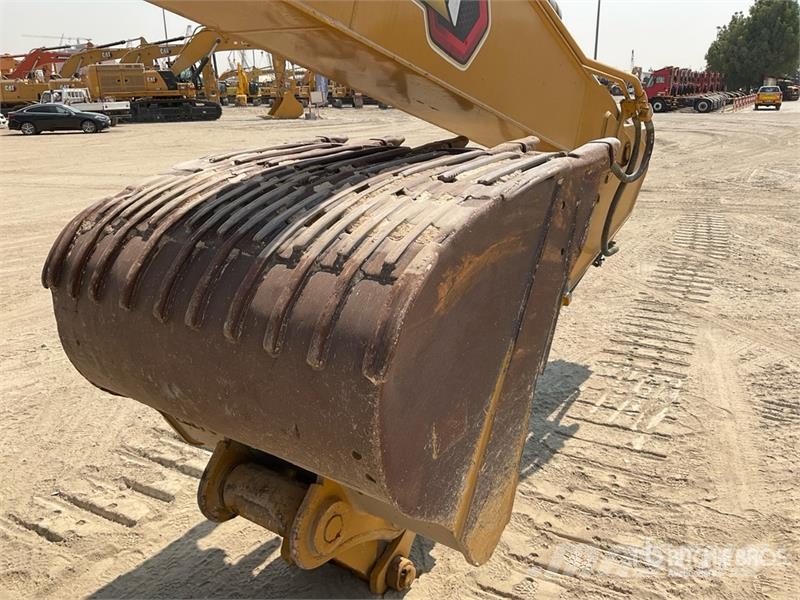 CAT 330 Tracked Excavator Гусеничные экскаваторы