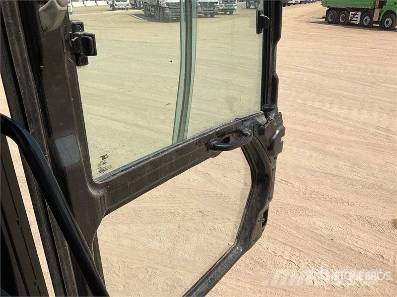 CAT 330 Tracked Excavator Гусеничные экскаваторы