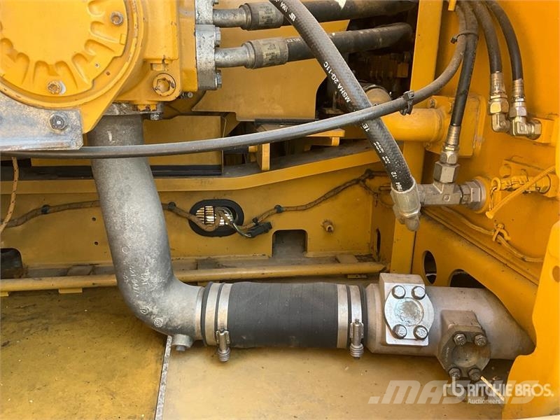CAT 330 Tracked Excavator Гусеничные экскаваторы