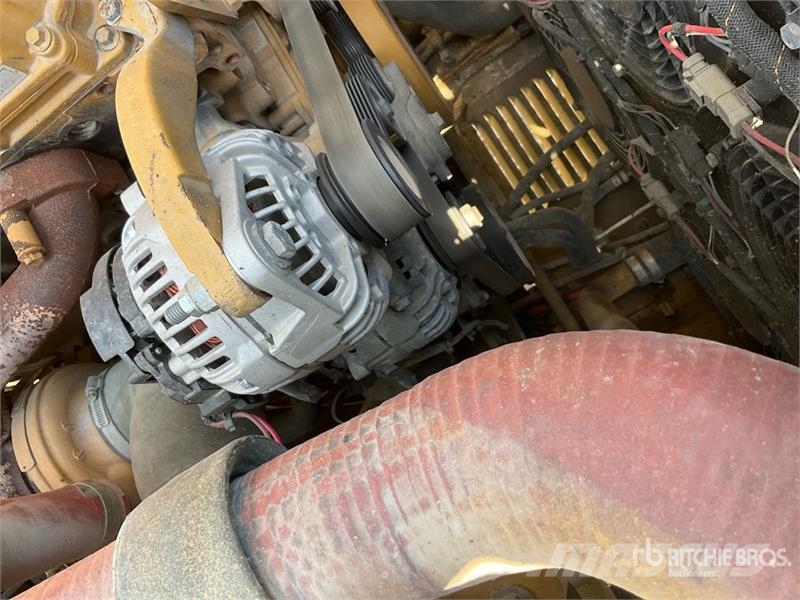 CAT 330 Tracked Excavator Гусеничные экскаваторы