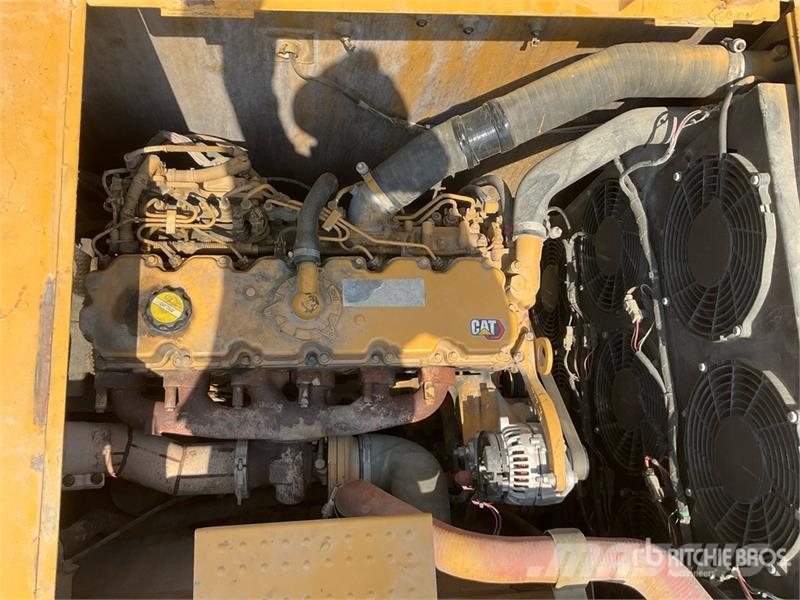 CAT 330 Tracked Excavator Гусеничные экскаваторы