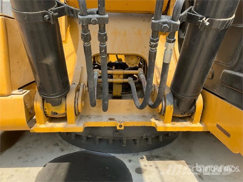 CAT 330 Tracked Excavator Гусеничные экскаваторы