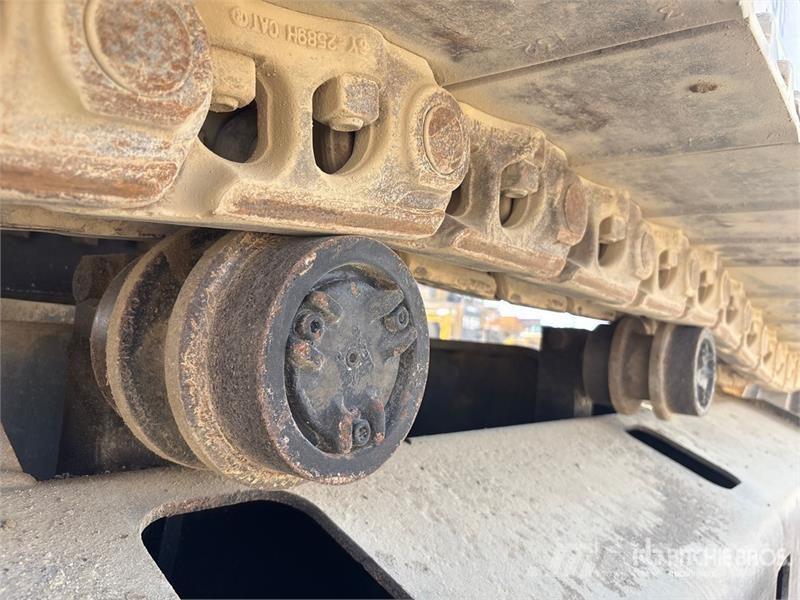 CAT 336D Tracked Excavator Roomikekskavaatorid