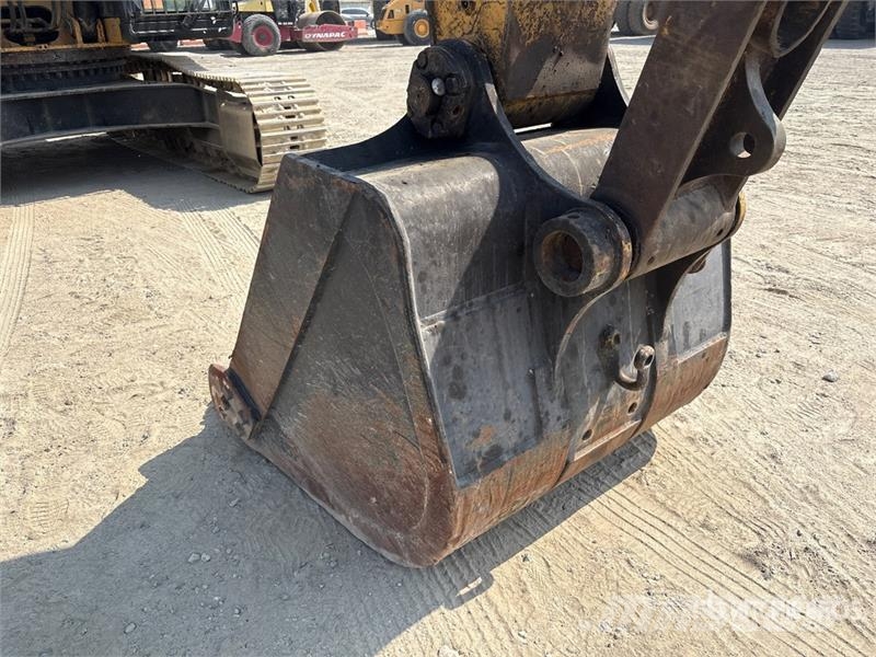 CAT 336D Tracked Excavator Roomikekskavaatorid