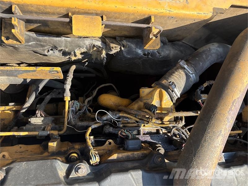 CAT 336D Tracked Excavator Roomikekskavaatorid