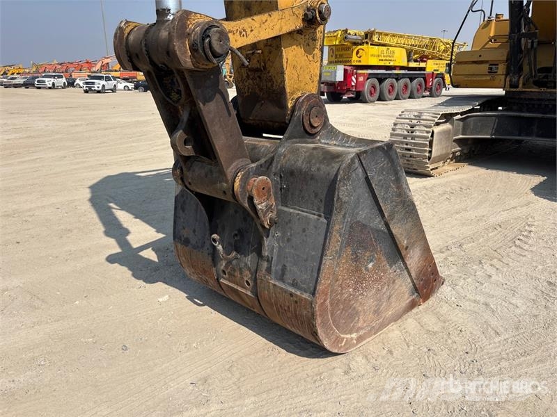 CAT 336D Tracked Excavator Roomikekskavaatorid