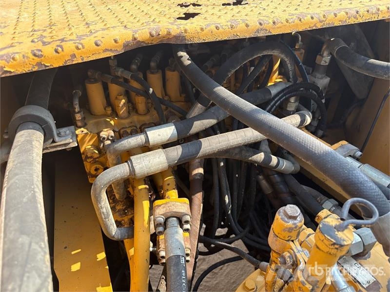 CAT 336D Tracked Excavator Roomikekskavaatorid