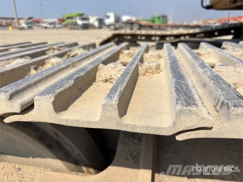 CAT 336D Tracked Excavator Roomikekskavaatorid