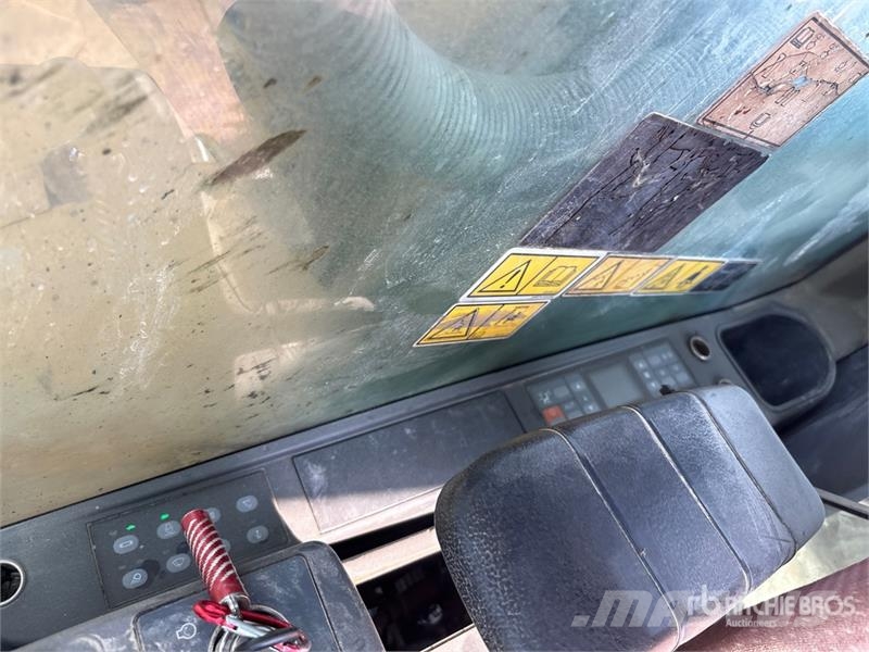 CAT 336D Tracked Excavator Roomikekskavaatorid