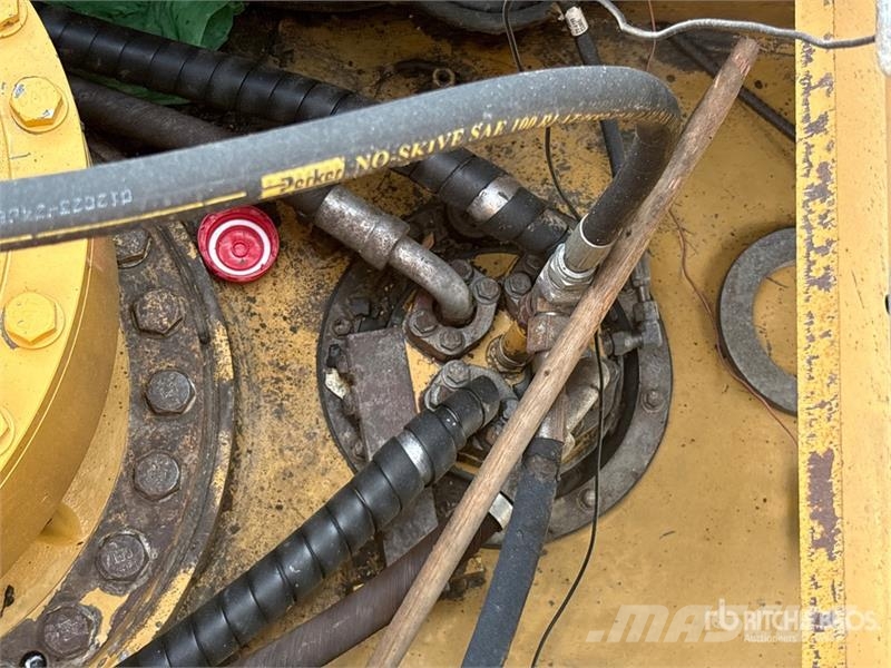CAT 336D Tracked Excavator Roomikekskavaatorid