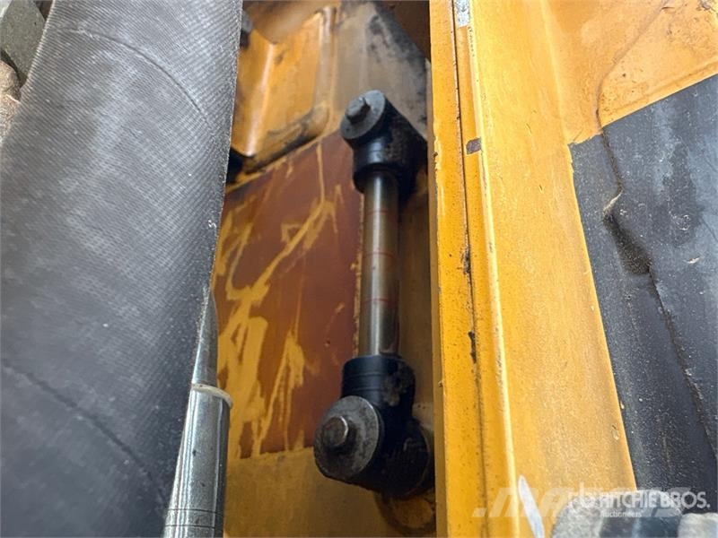 CAT 336D Tracked Excavator Roomikekskavaatorid