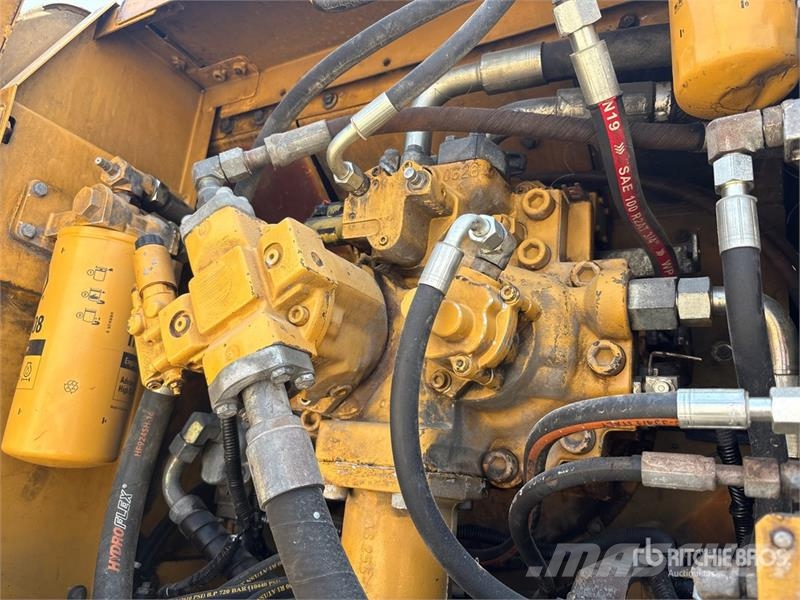 CAT 336D Tracked Excavator Roomikekskavaatorid