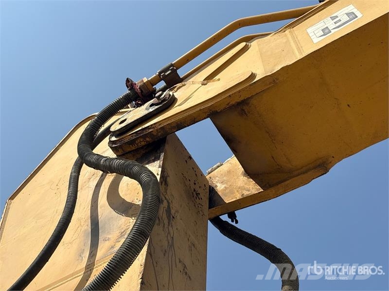 CAT 336D Tracked Excavator Roomikekskavaatorid